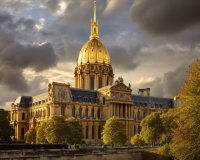 Discover Les Invalides: Napoleon Tomb & Army Museum